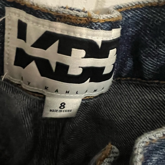 KBB by KAHLANA Women's Mid-Rise Wide
Leg 'The Kahlana Jean' - Dark Wash 8 NWT - Picture 6 of 9